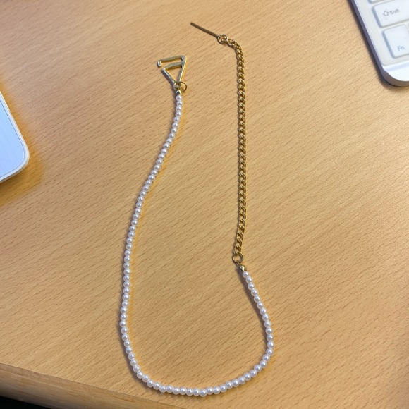 URGENT - Pearl Necklace, Gold and White - Picture 1 of 4